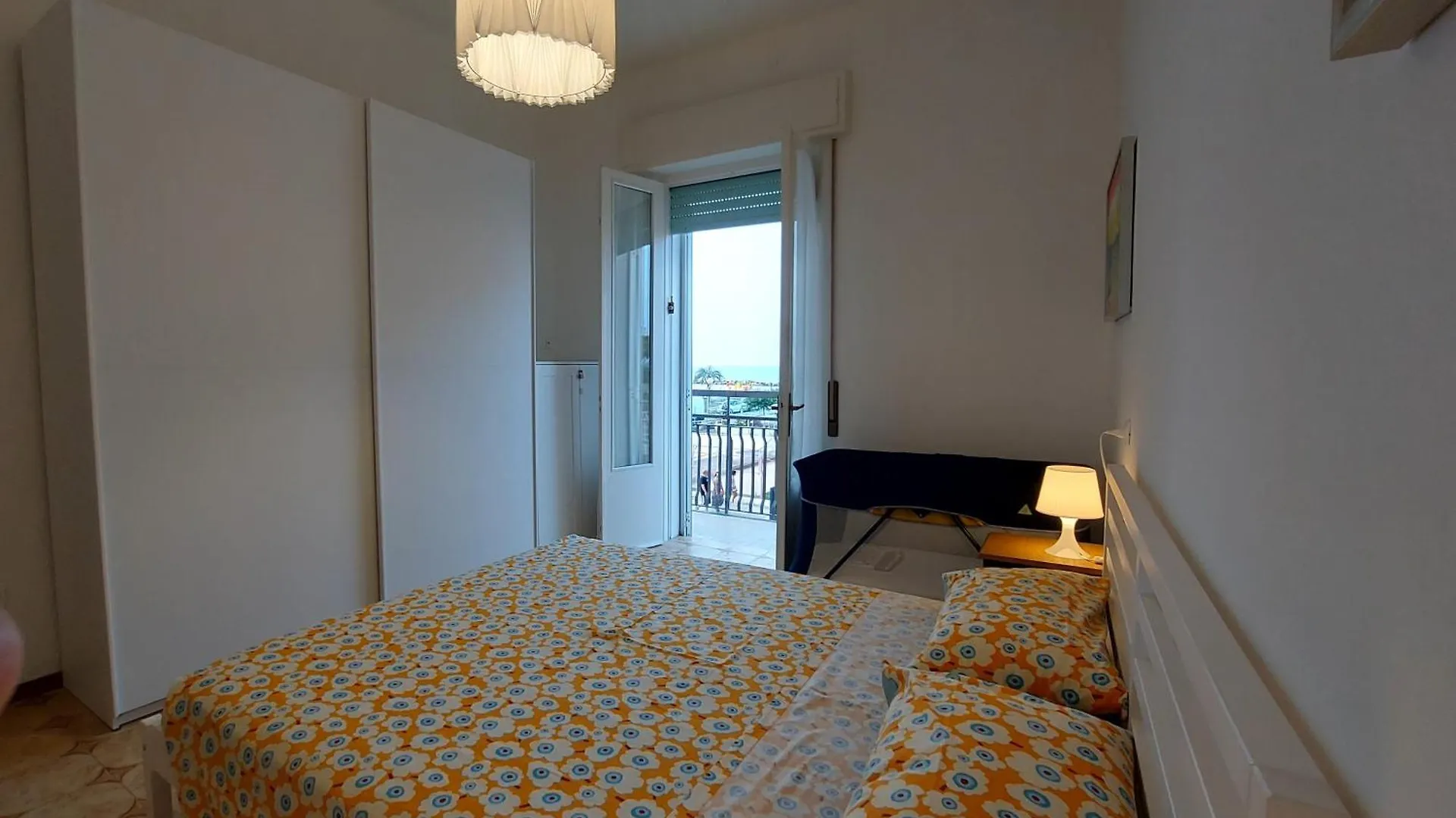 Ferienwohnung Fronte Mare 60 Rimini 0*,